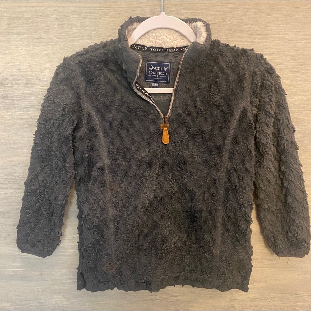 Simply Southern‎ Gray Faux Fur Pullover Pockets Youth Medium Good Condition